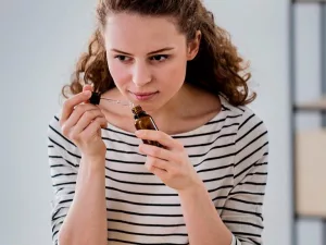 Aromatherapy Uses and Possible Benefits