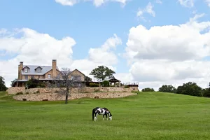 Where Does Randy Travis Live? Inside the Country Star’s Real-Life Comeback