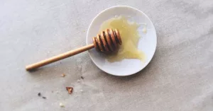 5 Benefits of Raw White Honey 5 Benefits of Raw White Honey