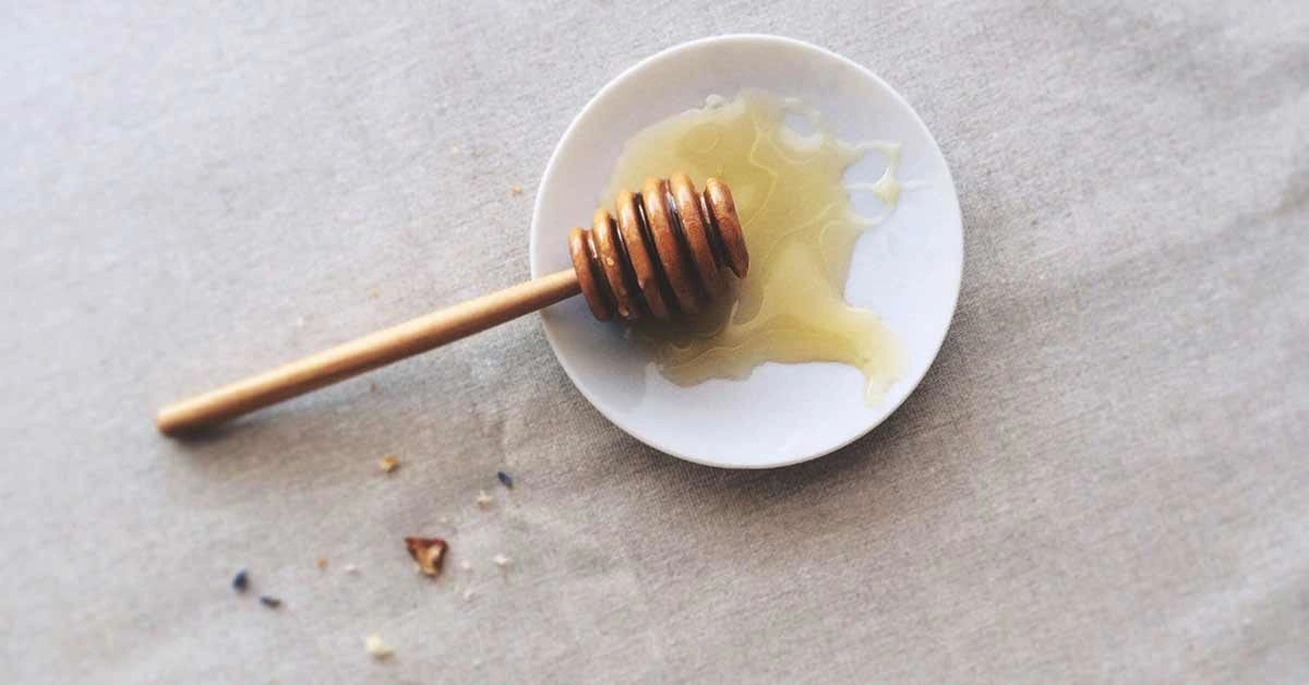 5 Benefits of Raw White Honey