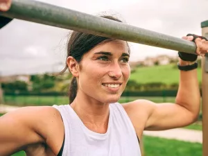 How to Do Wide-Grip Pullups How to Do Wide-Grip Pullups