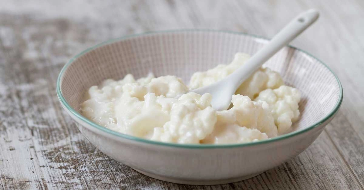9 Evidence-Based Health Benefits of Kefir