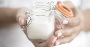 Can You Use Castor Oil on Your Face? Can You Use Castor Oil on Your Face?