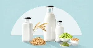 Oat Milk vs. Soy Milk: How Do They Compare?