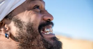 How Does a Gold Crown Stack Up to Porcelain? How Does a Gold Crown Stack Up to Porcelain?